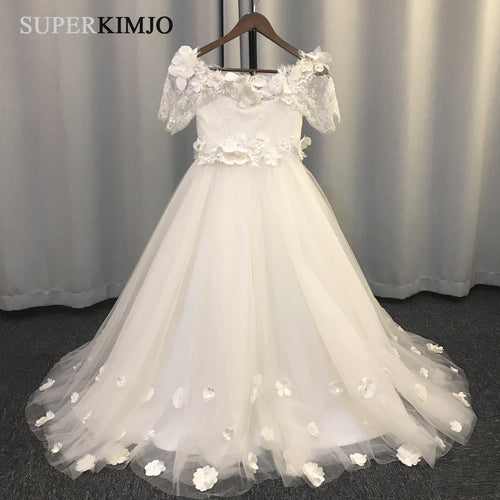 2020 Cheap Flower Girl Dresses for Weddings 3D Flowers Lace Applique Pageant Little Girl Dress