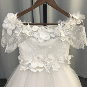 2020 Cheap Flower Girl Dresses for Weddings 3D Flowers Lace Applique Pageant Little Girl Dress