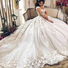 Load image into Gallery viewer, luxury wedding dress ball gown handmade flowers lace appliqué v neck elegant boho wedding gowns 2021