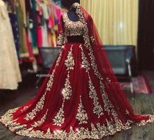 Load image into Gallery viewer, arabic two piece prom dresses with veil 2020 lace applique beaded burgundy muslim vintage prom gown 2021