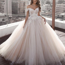 Load image into Gallery viewer, off the shoulder wedding dresses ball gown 2020 lace appliqué beaded princess boho wedding gowns