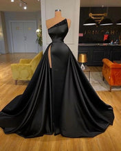 Load image into Gallery viewer, black prom dresses with detachable skirt beaded modest vintage prom gown vestido de fiesta