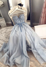 Load image into Gallery viewer, silver blue prom dresses sweetheart neck beaded elegant tulle a line prom gown with side slit