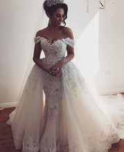 Load image into Gallery viewer, luxury wedding dresses with detachable train lace appliqué beaded elegant off white wedding gown