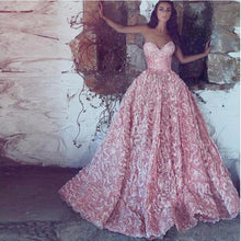 Load image into Gallery viewer, sweetheart neck pink prom dresses ball gown lace applique elegant luxury prom gown robes