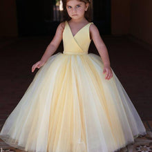 Load image into Gallery viewer, yellow flower girl dresses for weddings 2020 tulle simple cute v neck cheap kids prom ball gown