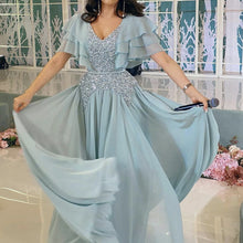 Load image into Gallery viewer, blue prom dresses v neck chiffon beaded elegant Dubai fashion arabic prom gown vestido de Longo