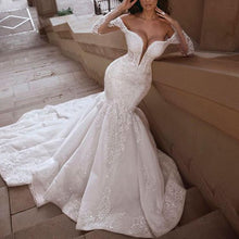 Load image into Gallery viewer, luxury mermaid wedding dresses for bride sparkly lace applique v neck modest wedding gown