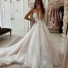 Load image into Gallery viewer, spaghetti strap wedding dresses 2020 lace applique elegant champagne cheap bridal dresses 2021