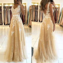 Load image into Gallery viewer, 2021 champagne lace applique prom dresses long v neck sleeveless elegant cheap prom gowns vestido de Longo