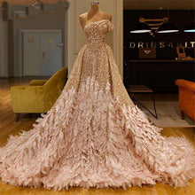 Load image into Gallery viewer, luxury feather prom dresses with detachable skirt champagne sparkly one shoulder elegant prom gown casamento