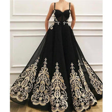 Load image into Gallery viewer, vintage prom dresses 2020 gold lace applique black spaghetti strap elegant prom gowns 2021