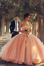 Load image into Gallery viewer, beaded crystal prom dresses ball gown sweetheart neck elegant tulle peach prom gown