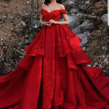 Load image into Gallery viewer, red prom dresses 2020 detachable skirt lace applique v neck elegant tiered prom gown 2021