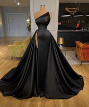Load image into Gallery viewer, abendkleider black beaded prom dresses 2022 satin vintage elegant prom gown with overskirt 2023