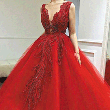 Load image into Gallery viewer, red ball gown prom dresses long deep v neck lace appliqué beaded elegant prom gown vestido de graduation