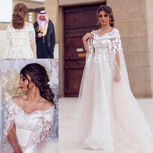 Load image into Gallery viewer, muslim wedding dresses for bride lace appliqué beaded Dubai caftan elegant arabic off white wedding gown